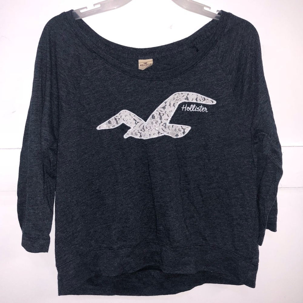 Soft Hollister Three-Quarter Sleeve Top w/ Logo
